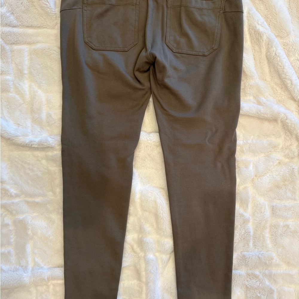 Jolt Women’s Khaki Chinos